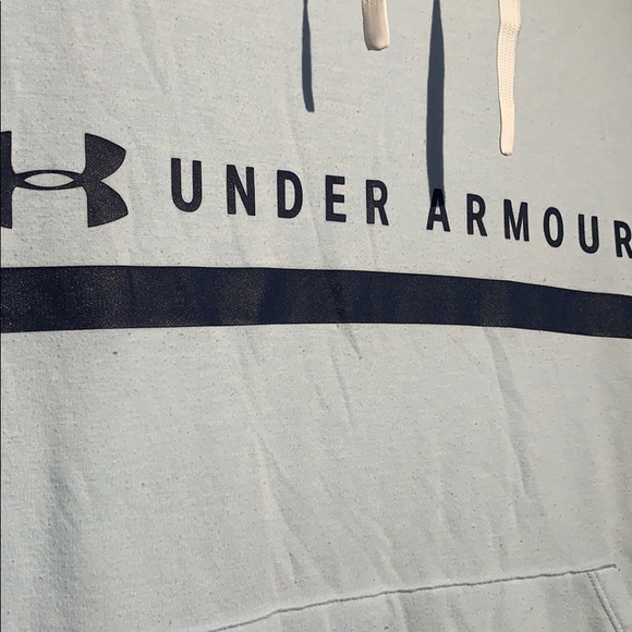 UNDER ARMOUR light hoodie - Picture 4 of 8